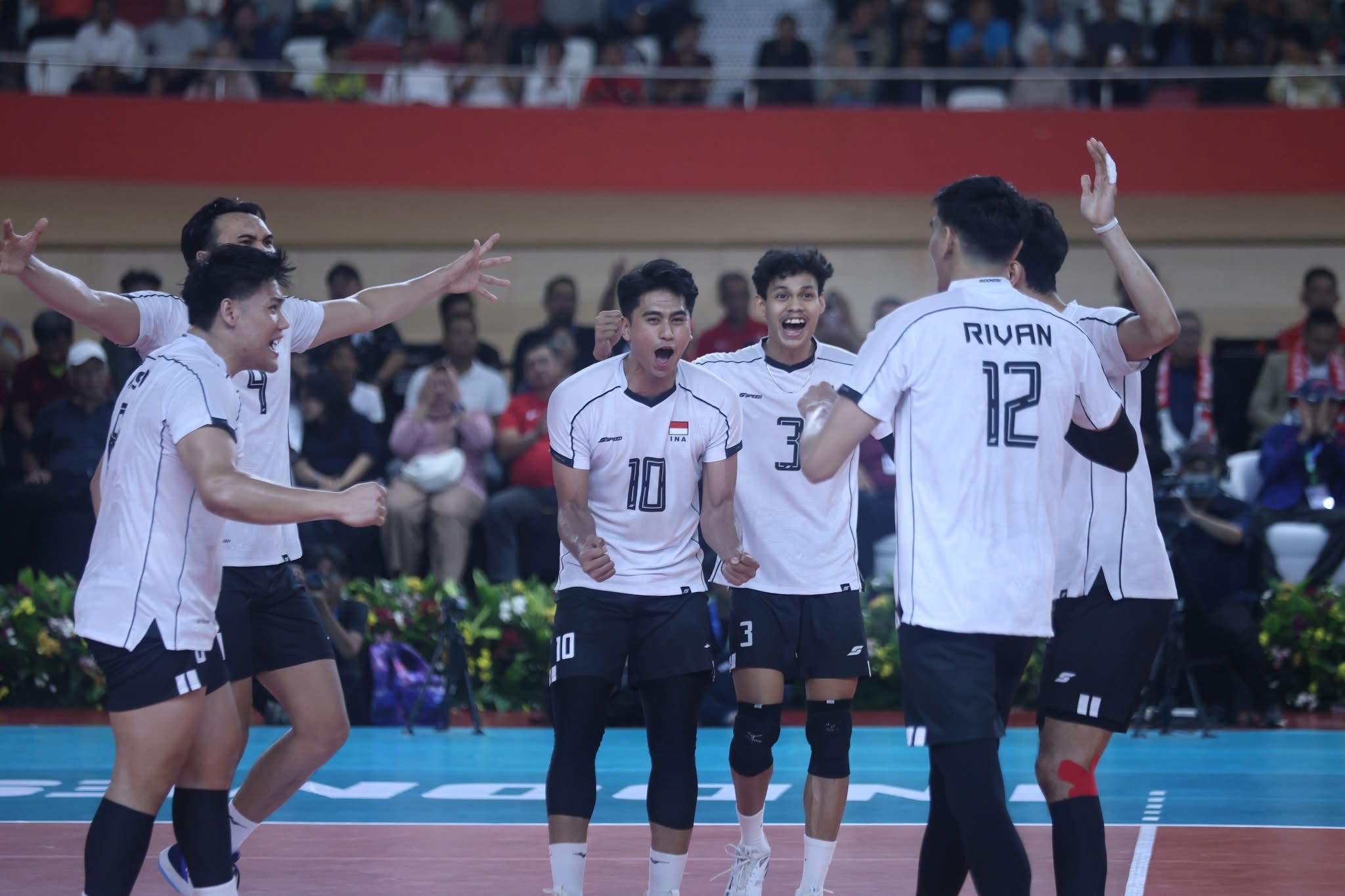 Chủ tịch PBVSI Imam Sudjarwo: Bóng chuyền nam Indonesia đặt mục tiêu vàng tại SEA Games 33